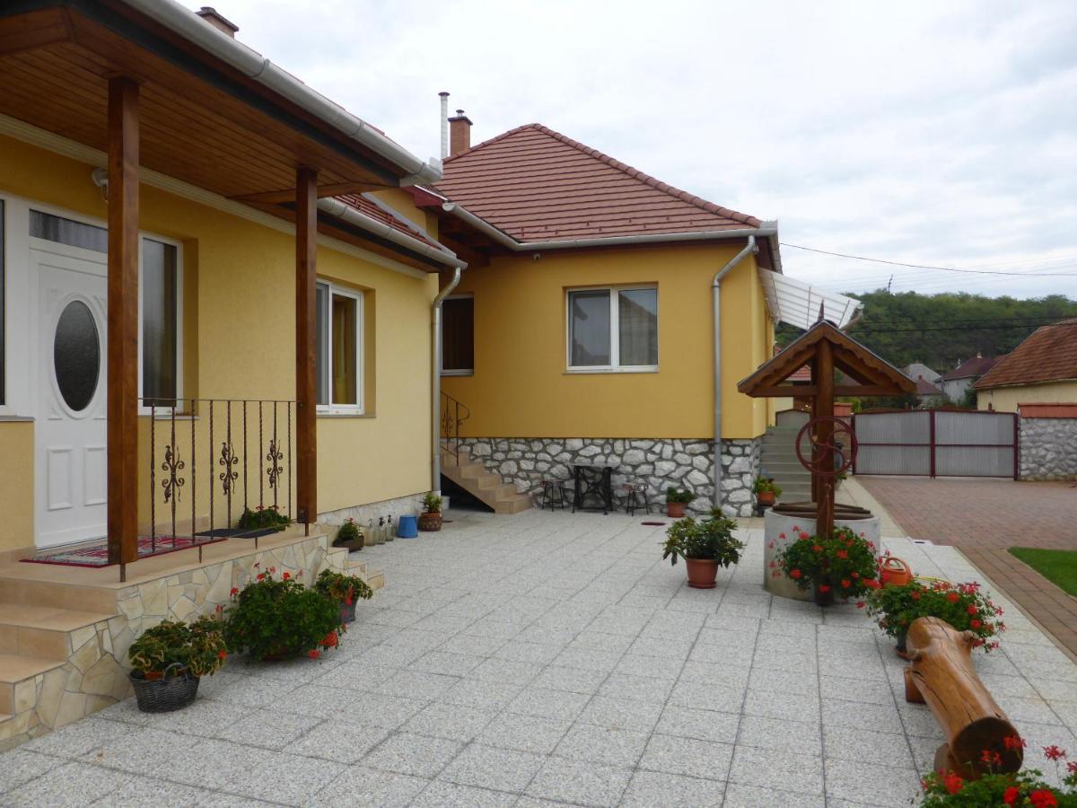 Napfény Apartman és Vendégház Egerszalók Exterior foto